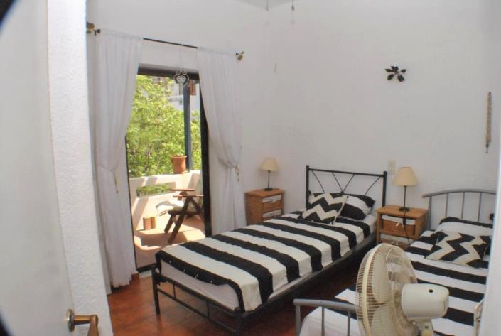 Image No.19-2 Bed House for sale