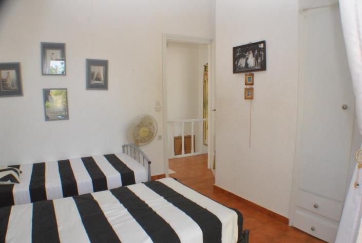 Image No.21-2 Bed House for sale