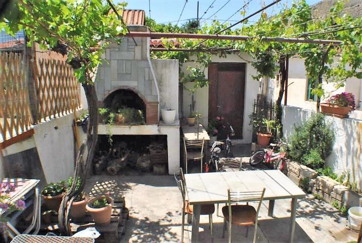 Image No.17-3 Bed Village House for sale