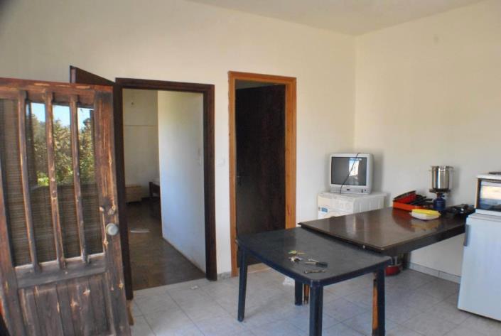 Image No.4-2 Bed Country House for sale