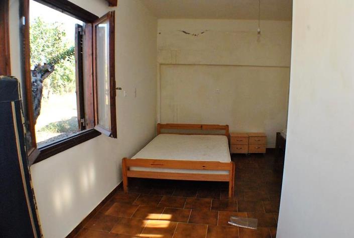 Image No.5-2 Bed Country House for sale