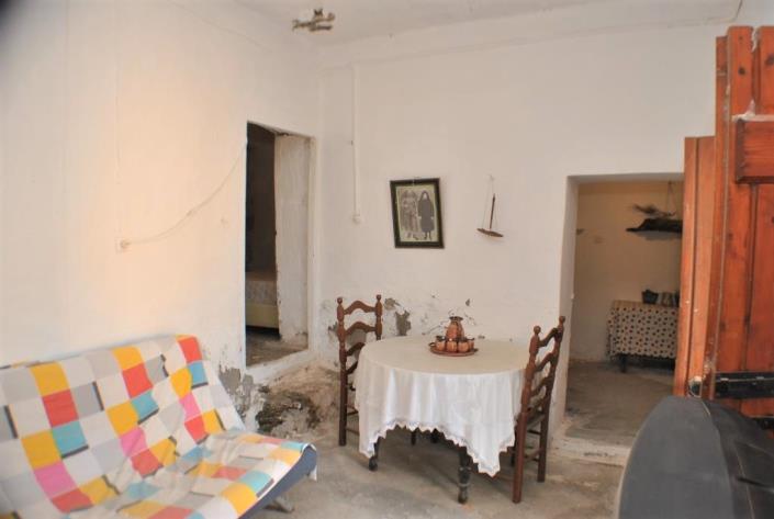 Image No.13-2 Bed House for sale