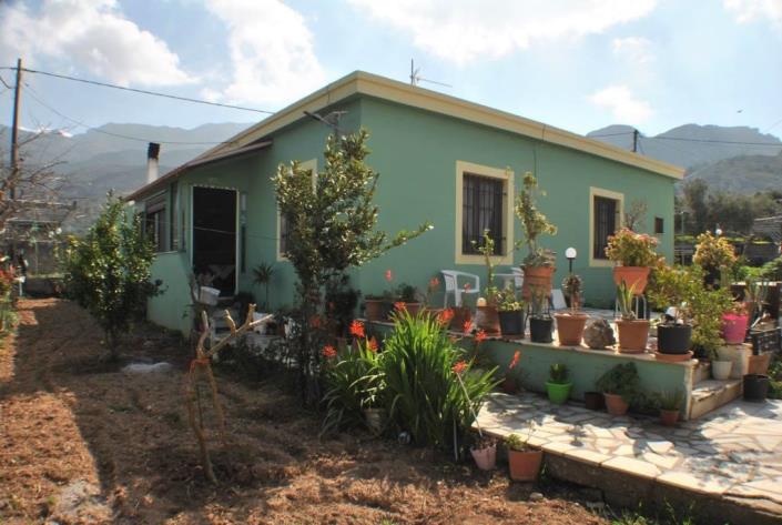 Image No.1-Maison / Villa de 3 chambres à vendre à Ierapetra