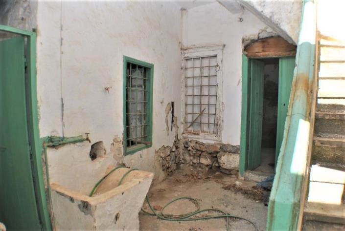 Image No.18-2 Bed House for sale