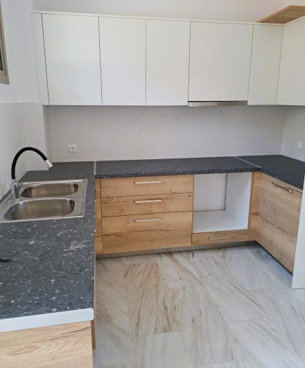 Image No.6-3 Bed Maisonette for sale