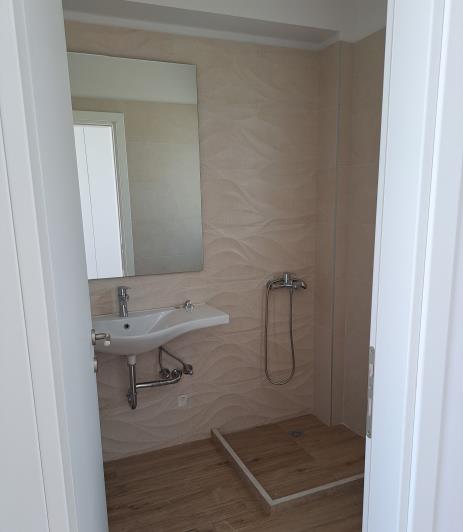 Image No.17-3 Bed Maisonette for sale