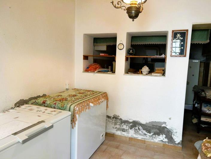 Image No.7-House for sale