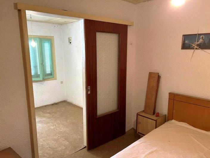 Image No.9-House for sale