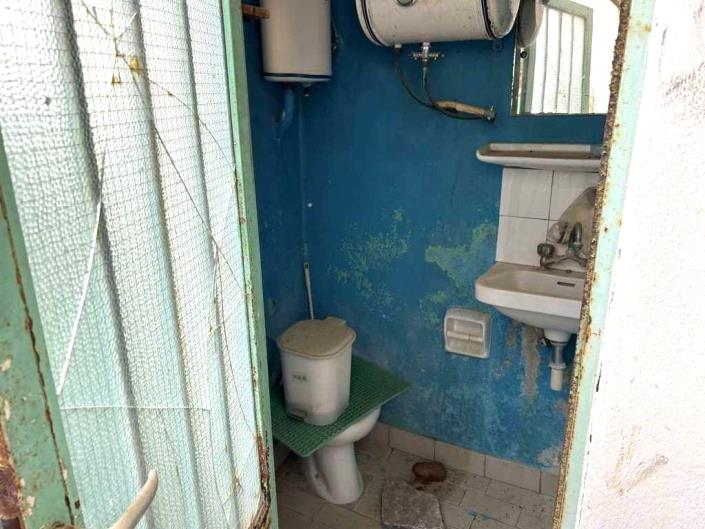 Image No.13-House for sale