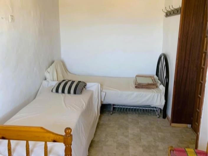 Image No.12-2 Bed House/Villa for sale