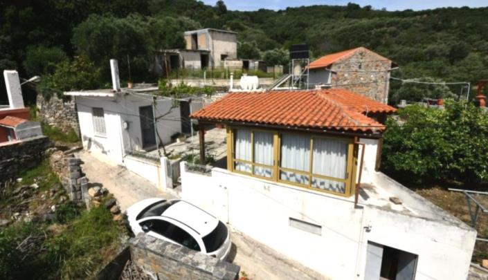 Image No.1-2 Bed House/Villa for sale