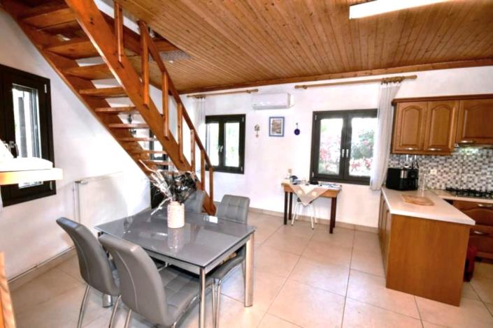 Image No.3-2 Bed House/Villa for sale