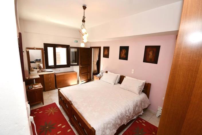 Image No.5-2 Bed House/Villa for sale