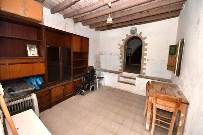 Image No.2-2 Bed House/Villa for sale