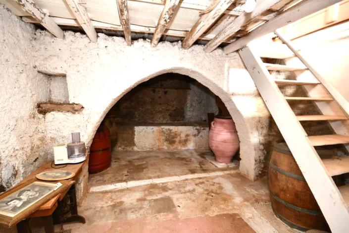 Image No.3-2 Bed House/Villa for sale