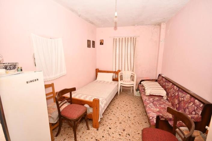 Image No.8-2 Bed House/Villa for sale