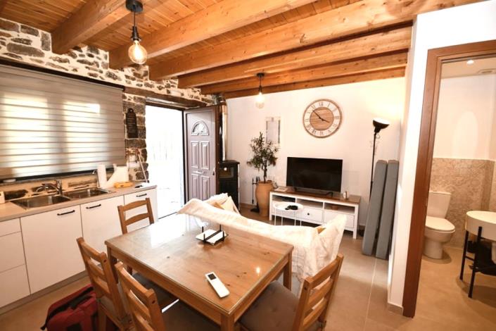 Image No.8-2 Bed House/Villa for sale