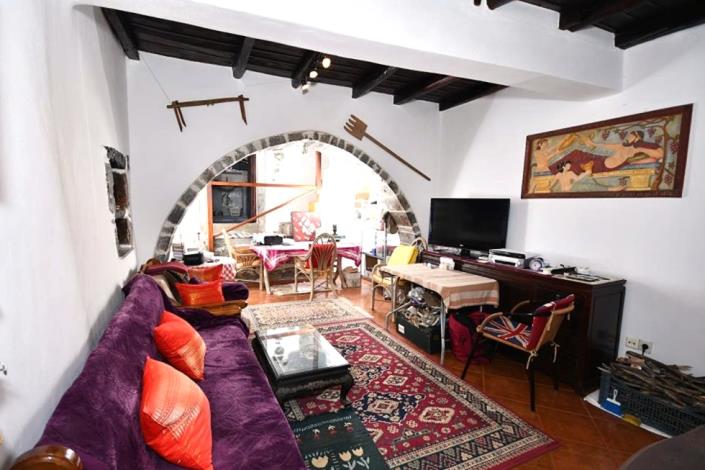 Image No.2-2 Bed House/Villa for sale