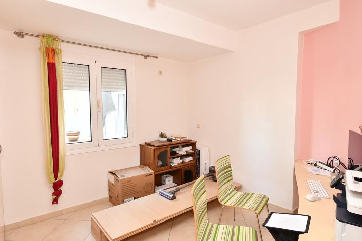 Image No.8-3 Bed Apartment for sale