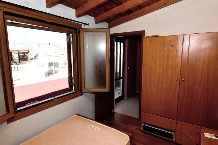 Image No.17-2 Bed Apartment for sale