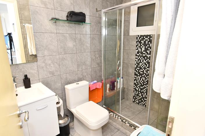 Image No.10-1 Bed Apartment for sale