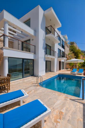 Image No.1-Villa de 5 chambres à vendre à Kalkan