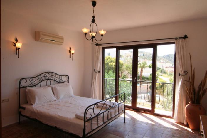 Image No.14-2 Bed Apartment for sale