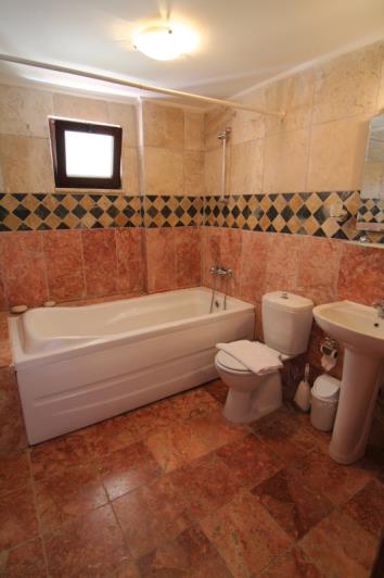 Image No.18-2 Bed Apartment for sale