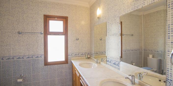 Image No.16-4 Bed Villa for sale