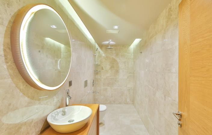 Image No.14-5 Bed Villa / Detached for sale