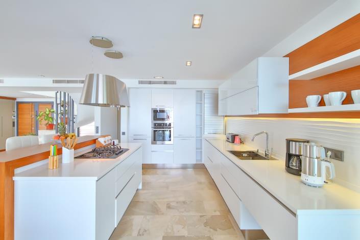 Image No.19-5 Bed Villa / Detached for sale