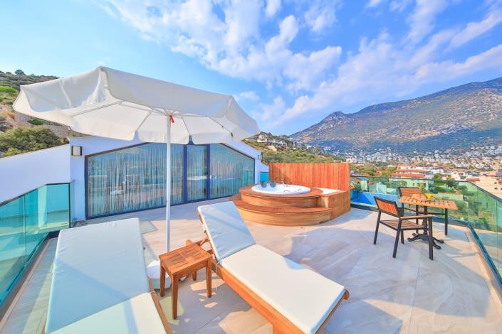 Image No.30-5 Bed Villa / Detached for sale