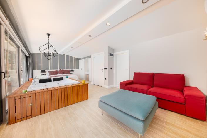 Image No.2-4 Bed Villa / Detached for sale