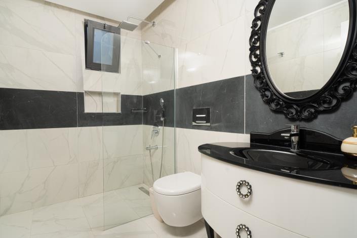 Image No.9-4 Bed Villa / Detached for sale