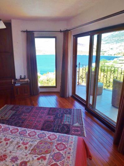 Image No.9-3 Bed Villa / Detached for sale