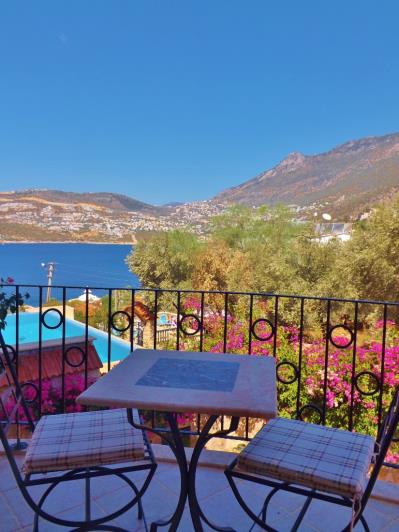 Image No.8-3 Bed Villa / Detached for sale