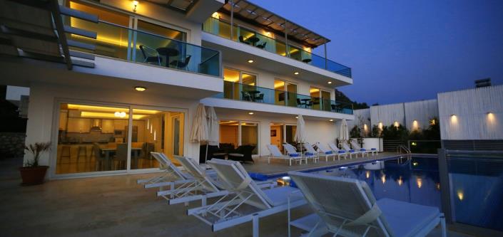 Image No.5-11 Bed Villa for sale