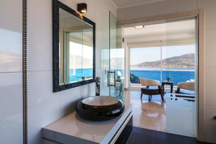 Image No.8-5 Bed Villa / Detached for sale