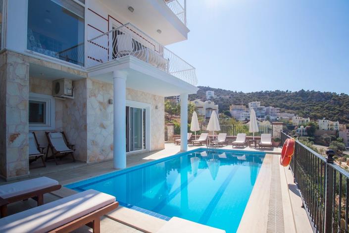 Image No.23-4 Bed Villa / Detached for sale