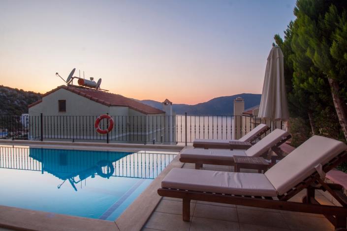 Image No.27-4 Bed Villa / Detached for sale