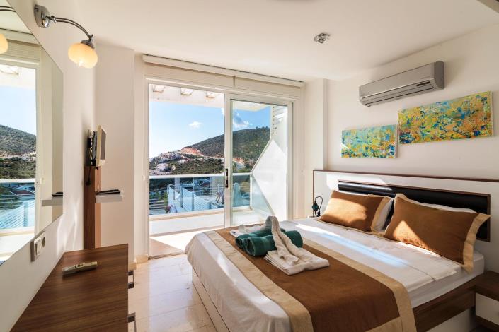 Image No.13-4 Bed Villa for sale