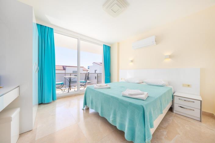 Image No.10-2 Bed Apartment for sale