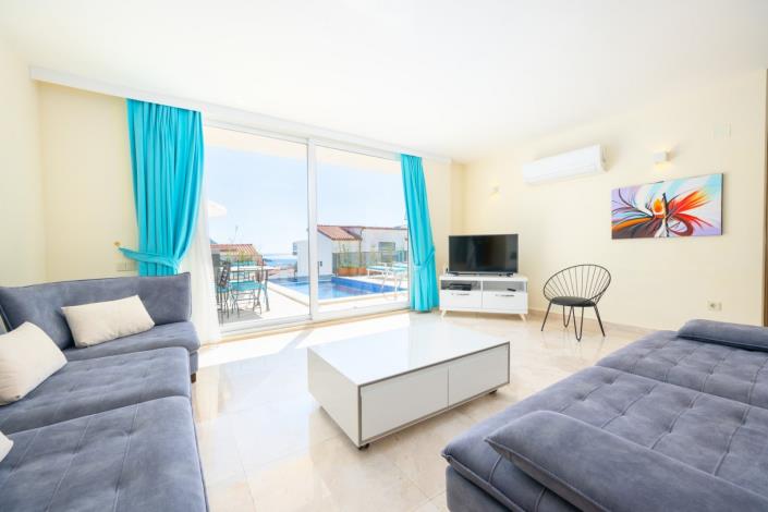 Image No.8-2 Bed Apartment for sale