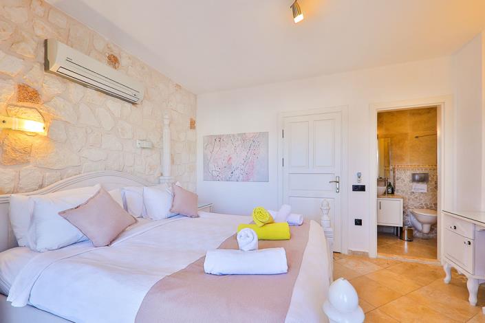 Image No.17-2 Bed Apartment for sale