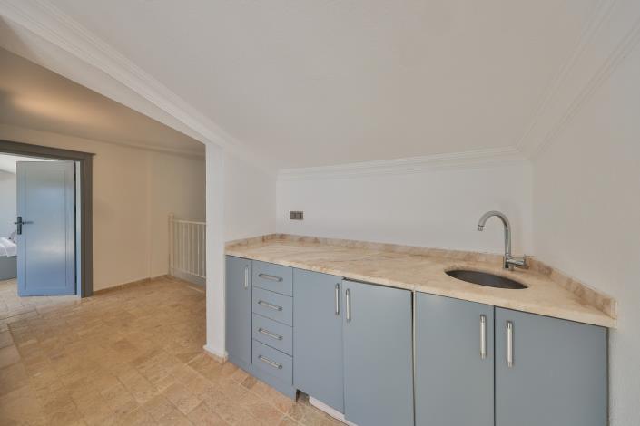 Image No.23-4 Bed Villa / Detached for sale