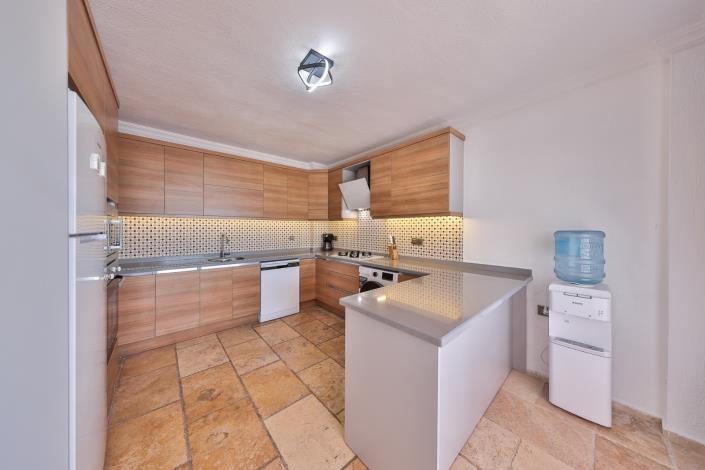 Image No.49-4 Bed Villa / Detached for sale