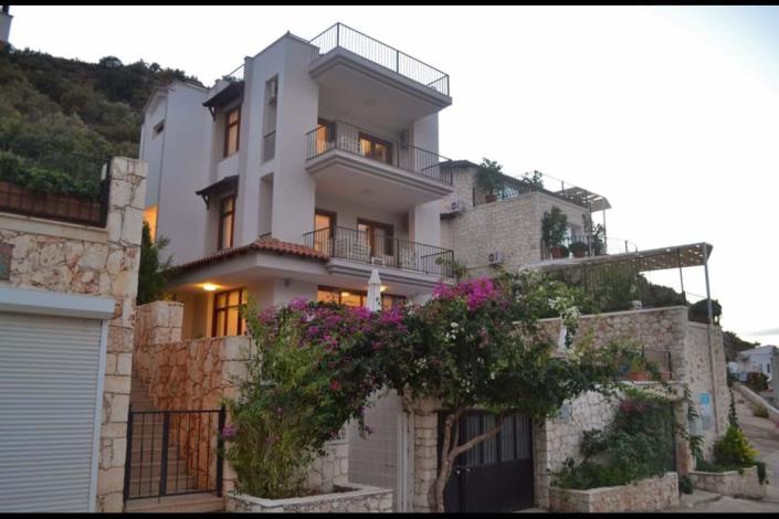 Image No.1-Villa / Détaché de 3 chambres à vendre à Kalkan