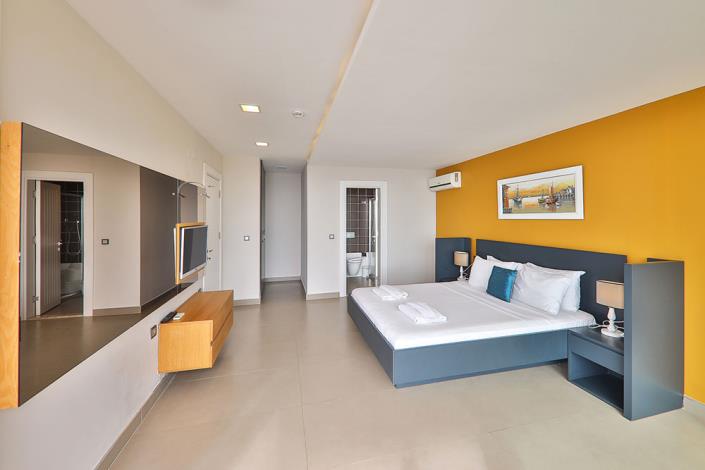 Image No.30-5 Bed Villa / Detached for sale