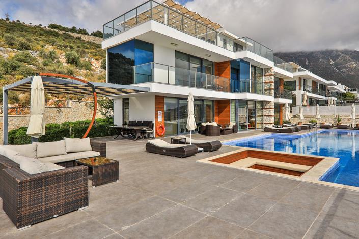 Image No.6-5 Bed Villa / Detached for sale