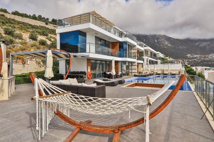 Image No.10-5 Bed Villa / Detached for sale